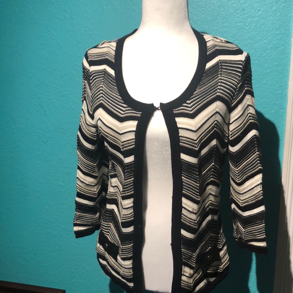 White House Black Market herringbone sweater medium